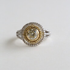 American Jewelry 18k White & Yellow Gold 2.03ctw (1.53 K/SI1 GIA European Cut Ctr) White & Yellow Diamond Halo Enaggement Ring (Size 6)