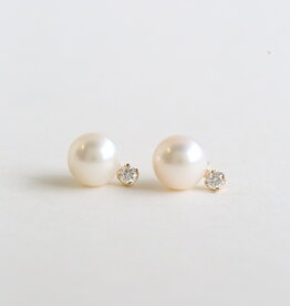 American Jewelry 14k Yellow Gold 7-7.5mm Akoya Pearl .10ct Diamond Accent Stud Earrings