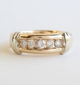 American Jewelry 14k Yellow Gold .43ctw Round Diamond Channel Set Unisex Wedding Band (Size 7.25)