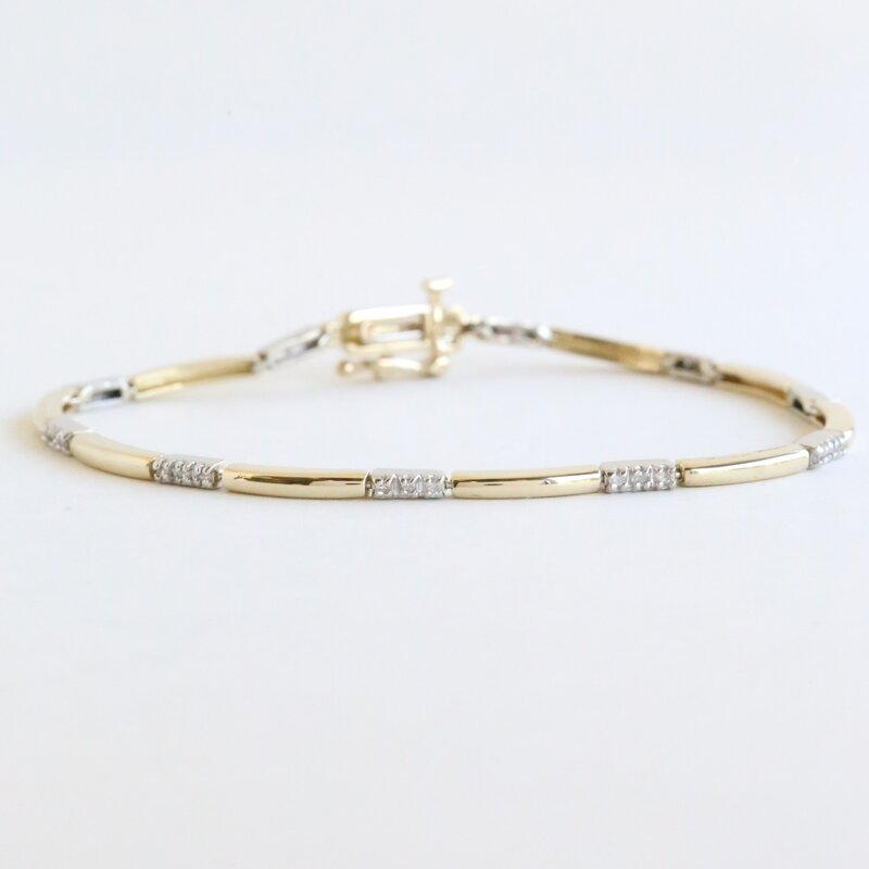 American Jewelry ESTATE 14k White & Yellow Gold .45ctw Round Diamond Station Link Bracelet