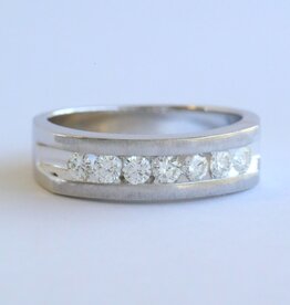 American Jewelry 14k White Gold .70ctw Round Diamond Channel Set Band