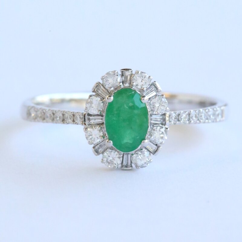 American Jewelry 14k White Gold .40ctw Emerald .32ctw Diamond Oval Halo Ring (Size 7)