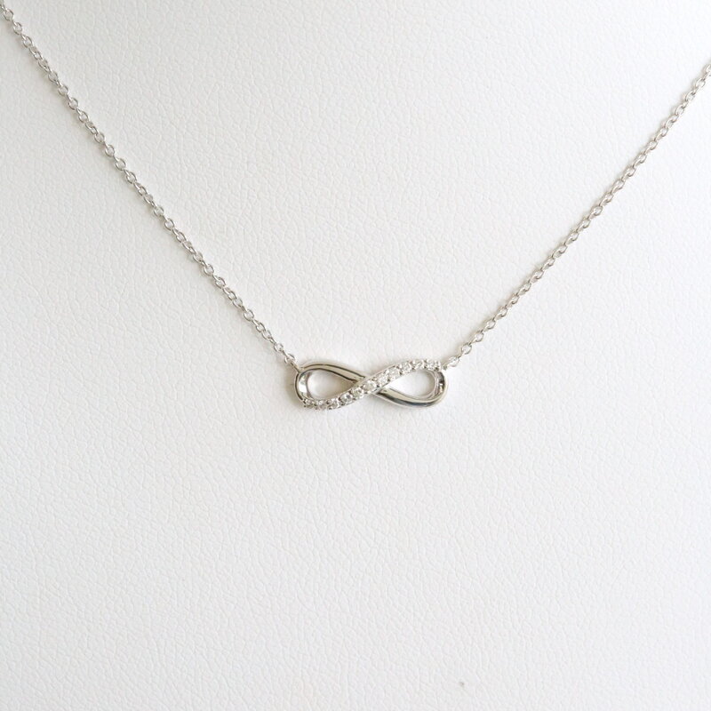 American Jewelry 14k White Gold .06ctw Diamond Accent Infinity Necklace