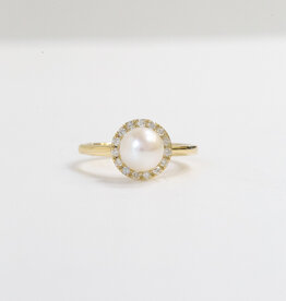 American Jewelry 14k Yellow Gold 0.24ctw Diamond Halo 7mm Freshwater Pearl Ring (Size 7)