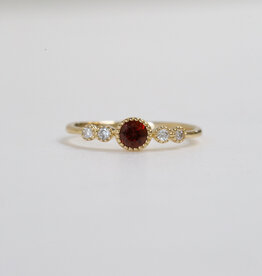 American Jewelry 14k Yellow Gold 0.10ctw Diamond 0.34ctw Garnet Bezel Set Ring (Size 7)