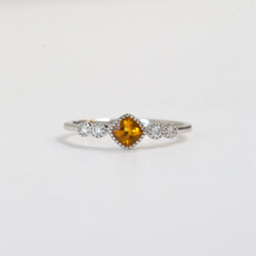 American Jewelry 14k Yellow Gold 0.12ctw Diamond 0.25ct Bezel Set Citrine Ring (Size 7)