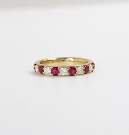 American Jewelry 14k Yellow Gold 0.50ctw Round Diamond 0.80ctw Ruby Alternating Band (Size 7)