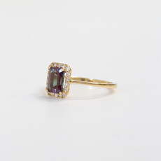 American Jewelry 14k Yellow Gold 0.16ctw Diamond Halo 1.30ct Created Cushion Alexandrite Ring (Size 7)