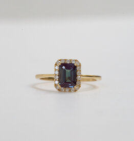 American Jewelry 14k Yellow Gold 0.16ctw Diamond Halo 1.30ct Created Cushion Alexandrite Ring (Size 7)