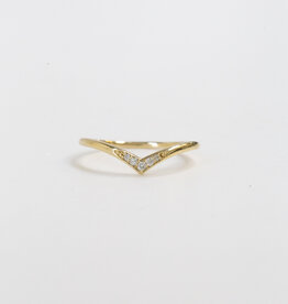 American Jewelry 14k Yellow Gold 0.06ctw Diamond V Curved Contour Band (Size 7)