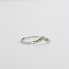 14k White Gold 0.06ctw Diamond V Curved Contour Band (Size 7)
