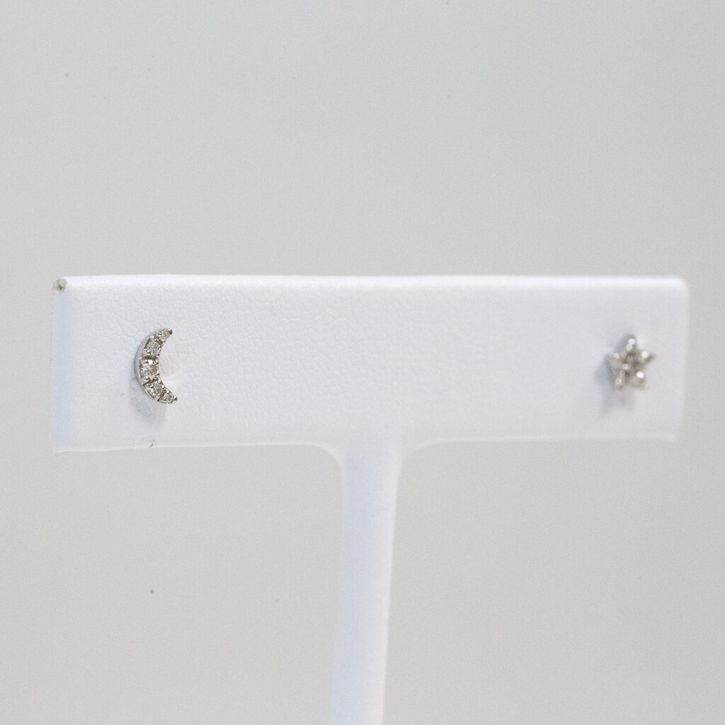American Jewelry 14k White Gold 0.12ctw Diamond Moon and Star Stud Earrings