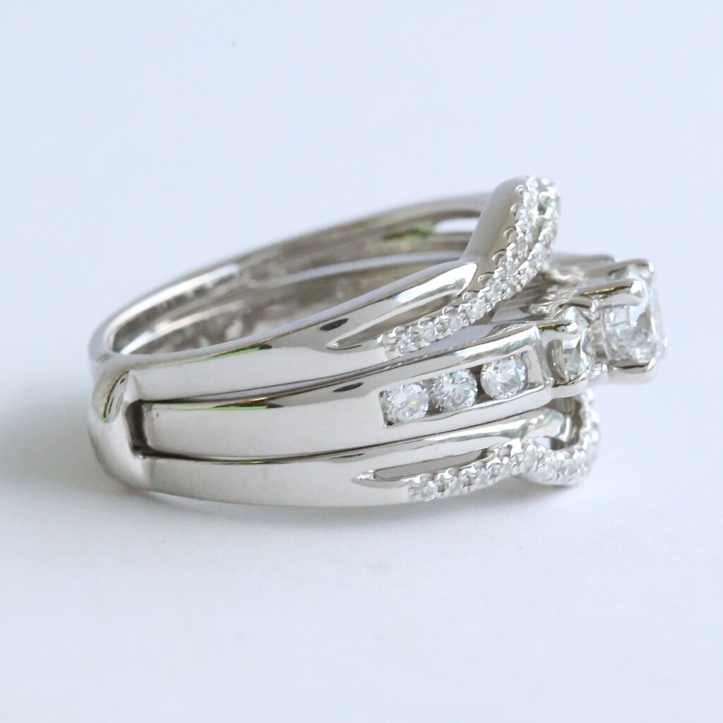 American Jewelry ESTATE 14k White Gold 1.20ct (.40ctr) Diamond Three Stone Channel & Prong Set Infinity Engagement Ring Set (2 Bands Soldered)