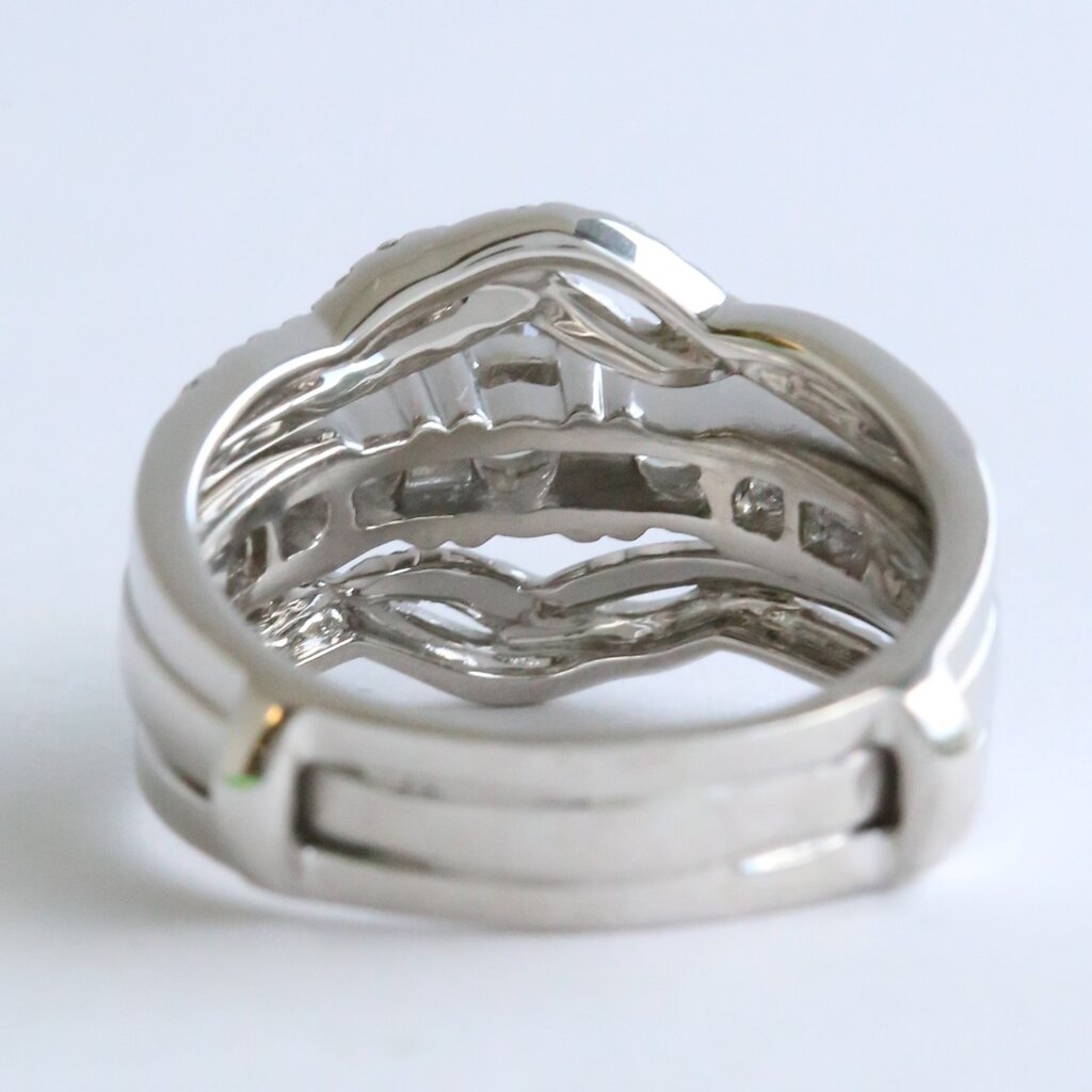American Jewelry ESTATE 14k White Gold 1.20ct (.40ctr) Diamond Three Stone Channel & Prong Set Infinity Engagement Ring Set (2 Bands Soldered)