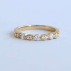 American Jewelry 14k Yellow Gold .31ctw Diamond Scalloped Wedding Band
