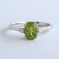 American Jewelry 14k White Gold Peridot & Diamond Accent Ring