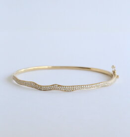 American Jewelry 14k Yellow Gold .74ctw Diamond Pave Wavy Bangle Bracelet