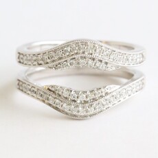 American Jewelry 14k White Gold .40ctw Diamond Curved Ring Guard (size 7)