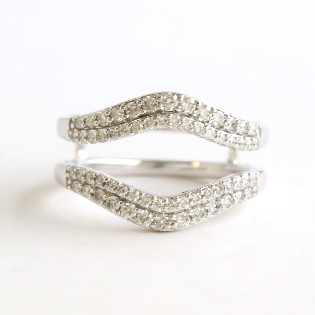American Jewelry 14k White Gold .60ctw Diamond Double Row Curved Contour Ring Guard (Size 7)
