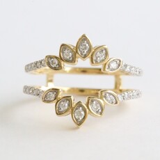 American Jewelry 14k White Gold .32ctw Round Diamond Marquise Bezel Contour Curved Ring Guard (Size 7)