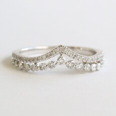 American Jewelry 14k White Gold .42ctw Diamond Double Row Contour Curved Wedding Band (Size 7)