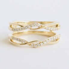 American Jewelry 14k Yellow Gold .32ctw Diamond Infinity Ring Guard (Size 7)