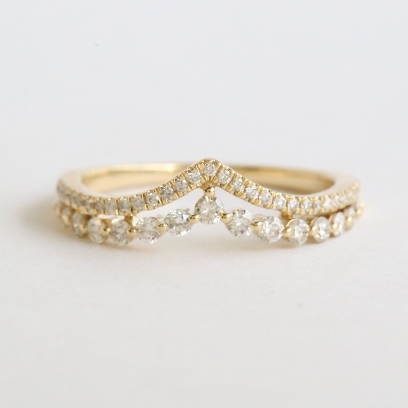 American Jewelry 14k Yellow Gold .42ctw Diamond Double Row V Contour Wedding Band (Size 7)
