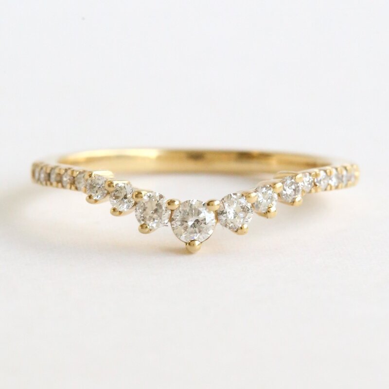 American Jewelry 14k Yellow Gold .34ctw Diamond Contour Curved Wedding Band (Size 7)