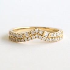 American Jewelry 14k Yellow Gold .38ctw Diamond Baguette & Round Double Row V Contour Wedding Band (Size 7)