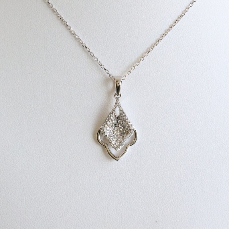 American Jewelry 14k White Gold .25ctw Diamond Fashion Necklace