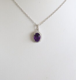American Jewelry 14k White Gold .18ctw Diamond & Amethsyt Oval Halo Necklace