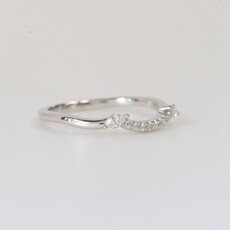 American Jewelry 14k White Gold 1/6ctw Marquise and Round Diamond Contour Wedding Band (Size 7)