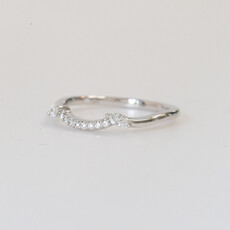 American Jewelry 14k White Gold 1/6ctw Marquise and Round Diamond Contour Wedding Band (Size 7)