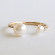American Jewelry 14k Yellow Gold .04ctw Diamond & Pearl Open Wrap Ring