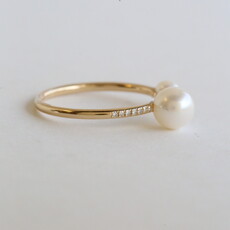 American Jewelry 14k Yellow Gold .04ctw Diamond & Pearl Open Wrap Ring
