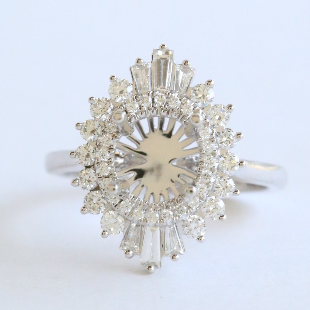 American Jewelry 14k White Gold .83ctw Diamond Baguette & Round Starburst Engagement Ring