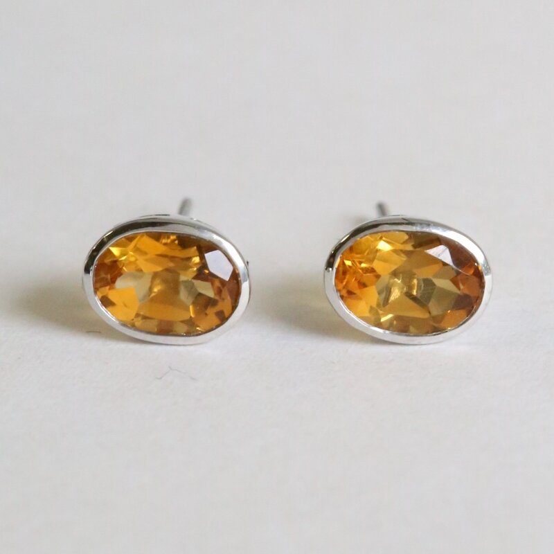 American Jewelry 10k White Gold 1.41ctw Citrine Bezel Stud Earrings