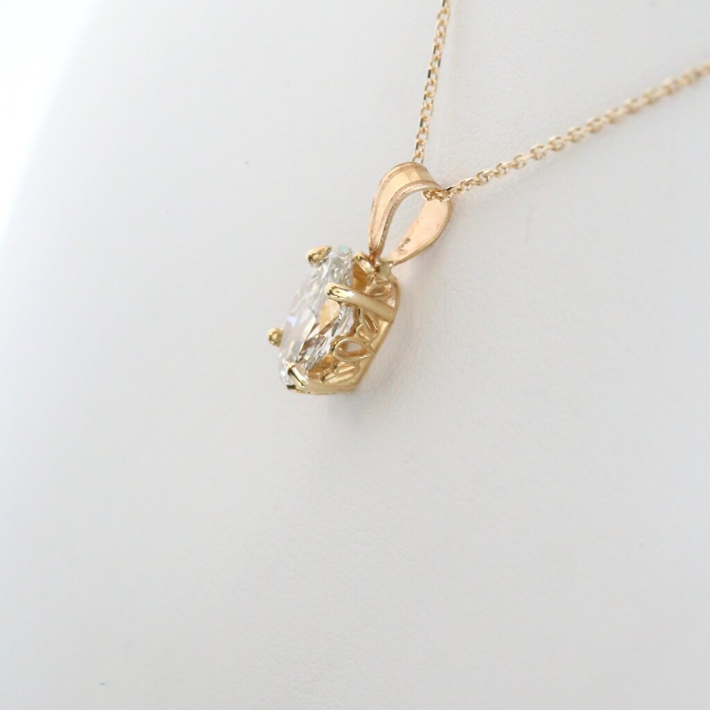 American Jewelry 14k Yellow Gold 1.82ctw H/VS2 Lab Grown Oval Diamond Solitaire Necklace