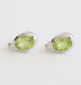 American Jewelry 10k White Gold Peridot Diamond Bezel Stud Earrings
