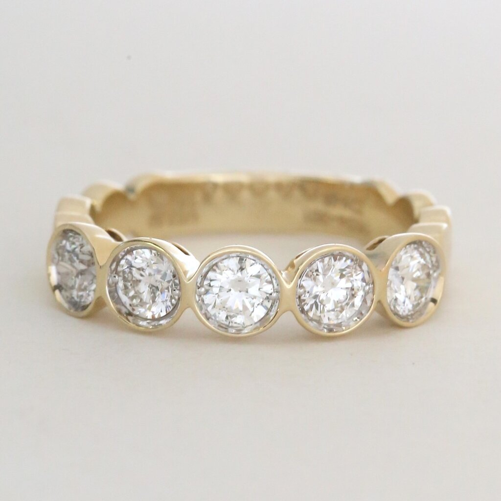 American Jewelry 14k Yellow Gold 1.05ctw Diamond Bezel Wedding Band