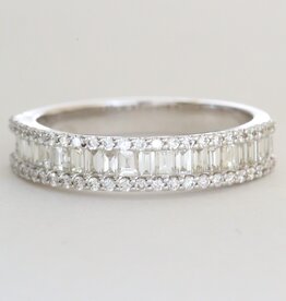 American Jewelry 14k White Gold.29ctw Diamond Baguette Wedding Band