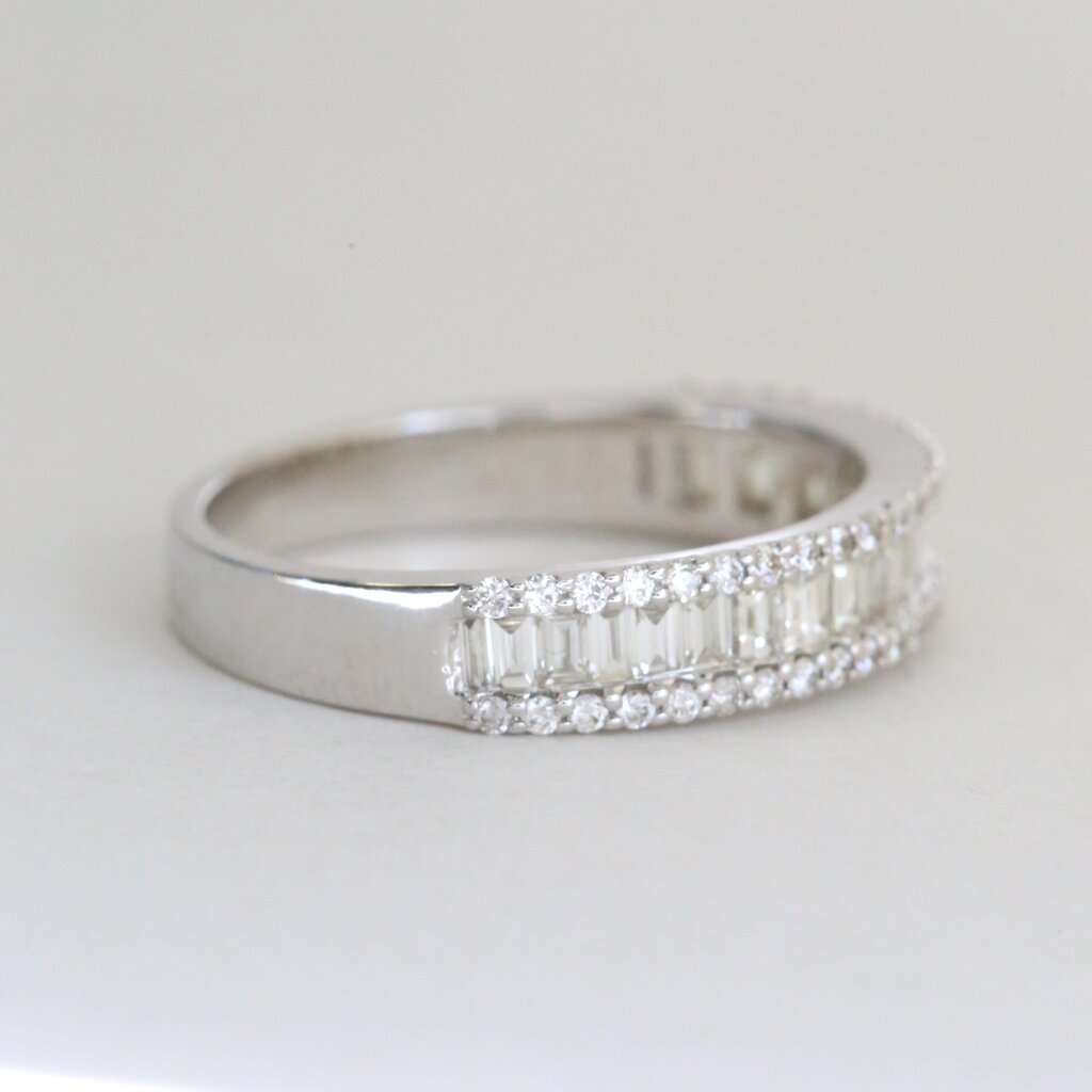 American Jewelry 14k White Gold.29ctw Diamond Baguette Wedding Band