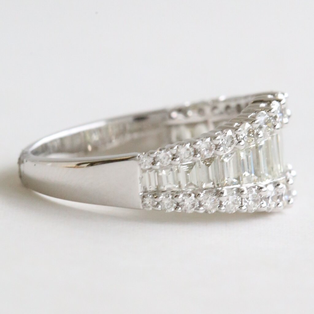 American Jewelry 14k White Gold 2.03ctw Diamond Tapered Baguette and Round Band Ring