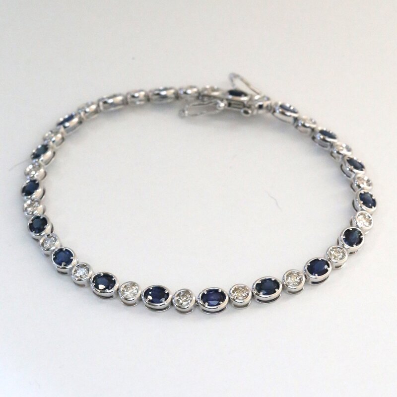 American Jewelry 14k White Gold 4.12ctw Sapphire 1.15ctw Diamond Bezel Bracelet