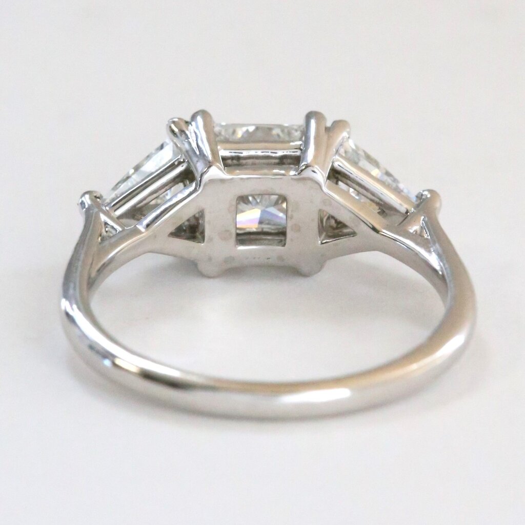 American Jewelry Platinum 1.67ctw (1.01 F/VVS2 GIA Ctr) Princess & Trillion Three Stone Engagement Ring
