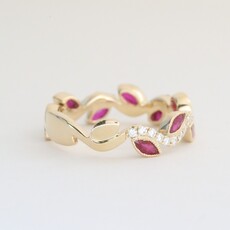 American Jewelry 14k Yellow Gold .28ctw Diamond .50ctw Ruby Vine Ring