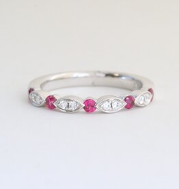American Jewelry 14k White Gold .27ctw Ruby .10ctw Diamond Scalloped Band Ring