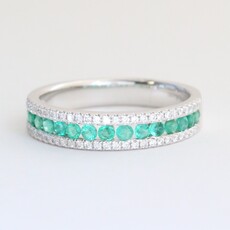 American Jewelry 14k White Gold .17ctw Diamond .34ctw Emerald 3 Row Band Ring