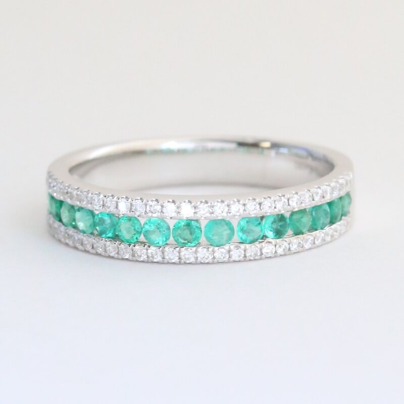 American Jewelry 14k White Gold .17ctw Diamond .34ctw Emerald 3 Row Band Ring