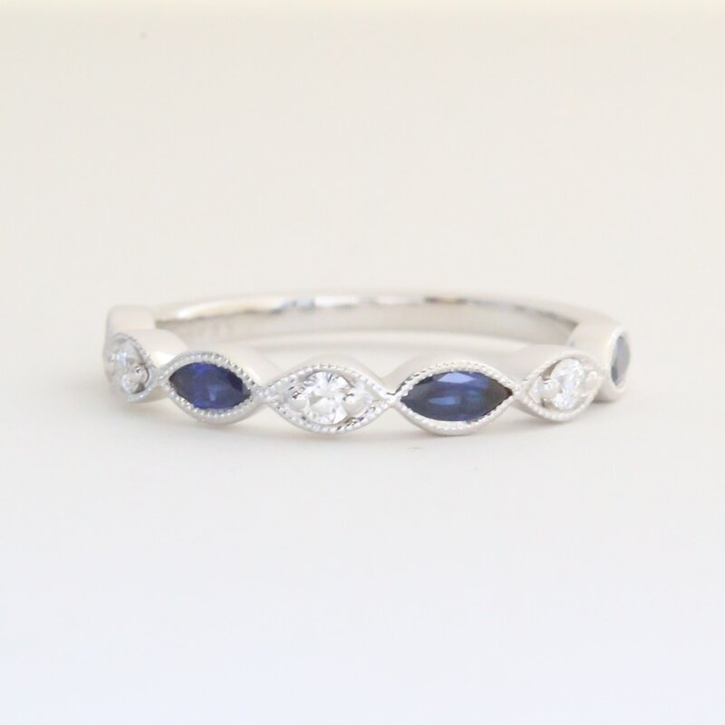 American Jewelry 14k White Gold .10ctw Diamond .53ctw Sapphire Scalloped Milgrain Band Ring